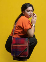 Load image into Gallery viewer, kardashii Ethnic antique Vintage Turkish Rug Top Handle new design fashionable chic on-trend Purse Kilim Rug Bag Kardashian Kim Kylie