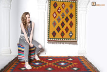 Load image into Gallery viewer, kardashii classic style and colorful felt shoe insole options to match your style as they are comfortable and elegant. Kardashian Kim Kylie