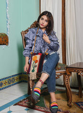 Load image into Gallery viewer, Kardashii fabulous representative impress gift carpet bag handmade daytime essentials bag functional, antique and instantly uniqueness kardashian kim kylie