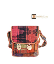 Load image into Gallery viewer, kardashii traditional Turkish informal Jajim Top Handle fashionable roomy Vintage Kilim Rug Bag Kardashian Kim Kylie