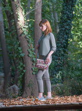 Load image into Gallery viewer, Kardashii Jajim representative impress gift carpet bag handmade daytime essentials bag functional, antique and instantly uniqueness kardashian kim kylie