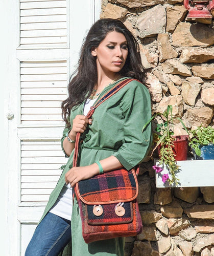 Kardashii traditional hand Jajim natural colors bag cotton fabric fashionable chic on-trend purse kilim rug bag Kardashian kim kylie