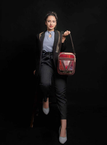 Kardashii Fabulous Suzani Unique Persian Carpet Hand-Woven Everyday Bag Comfortable Roomy Feminine Casual-Chic Kardashian Kim Kylie
