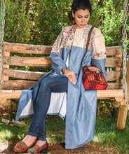 Load image into Gallery viewer, Kardashii traditional hand-weaved Jajim ethnic shoulder bag handmade elbow carry fashionable chic relaxed purse kilim rug bag Kardashian kim kylie
