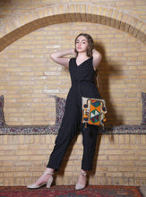 Load image into Gallery viewer, kardashii Vintage roomy Rug Top roomy fashionable roomy on-trend functionality Rug Bag Kardashian Kim Kylie
