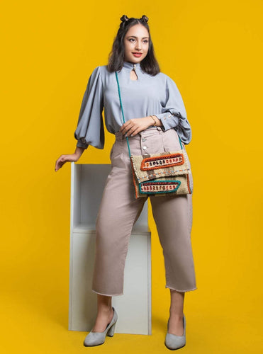 Kardashii Jajim vintage-style impress gift carpet bag handmade daytime essentials bag functional, antique and instantly uniqueness kardashian kim kylie